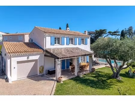 villa de luxe à vendre à mougins : 825 000 € | 146m²