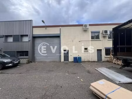 vente local d'activités 411 m²