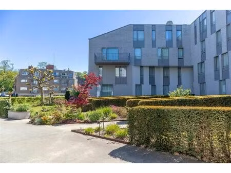 appartement à vendre avec terrasse et 2 chambres   uccle (vbe30592)