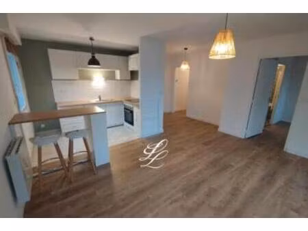 location - appartement 2 pièces 48 m