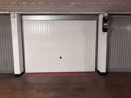 garage à vendre à boulevard louis mettewie 71 molenbeek-saint-jean (vwd17688)