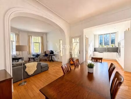 maison à louer avec garage et terrasse   etterbeek (vbe30626)