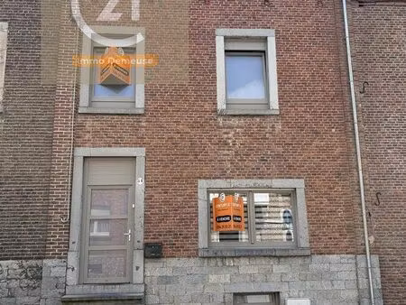 maison à vendre avec 3 chambres   jemelle (vbe30182)