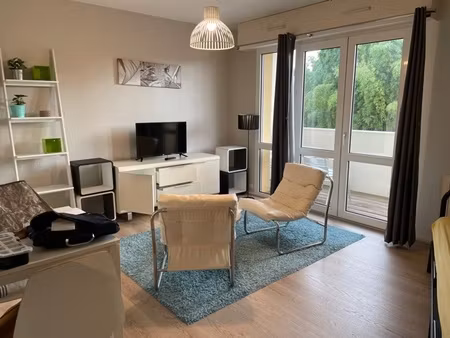 t1 meublé idéalement situé merignac centre + balcon