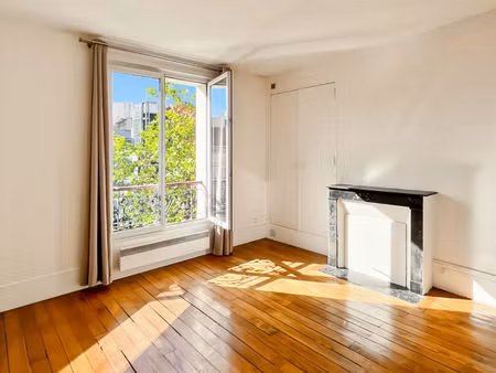 paris 04 - rue brisemiche - deux pieces - meuble - 37.36 m²