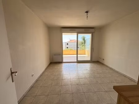 studio avec terrasse