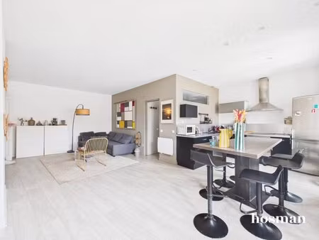 superbe appartement t3 de 78 m² dans l'hypercentre de bordeaux - rue paul bert