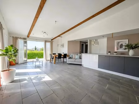 vente maison 9 pièces 220 m² champagnac (15350)