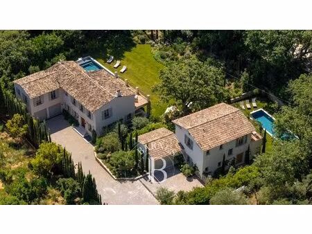 saint-tropez – village à pied – propriété de deux villas