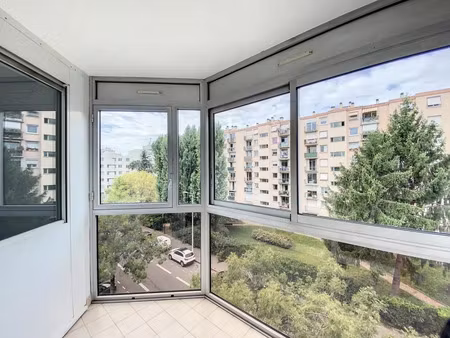 location appartement 3 pièces 69 m² à lyon 3 (69003)