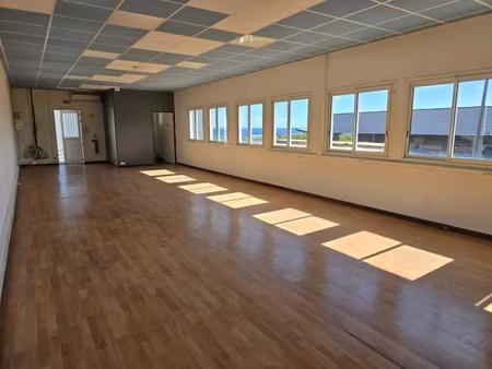 location commerce 106 m² à saint-pierre (97410)