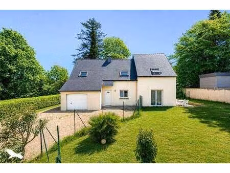 vente maison à lampaul-guimiliau (29400) : à vendre / 136m² lampaul-guimiliau