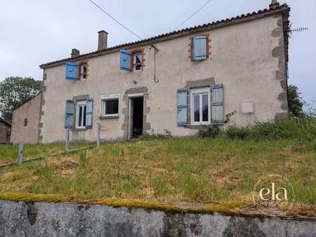 vente maison à montournais (85700) : à vendre / 131m² montournais