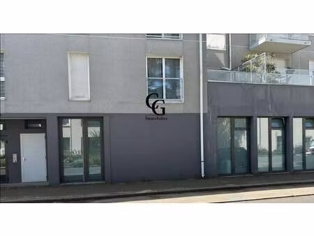 vente bureaux et commerces à vertou (44120) : à vendre / 129m² vertou