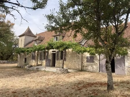 maison en pierre quercynoise