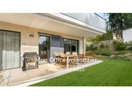 référence : 6823-jdo - superbe t3 avec jardin de 130 m² et parking à proximité...