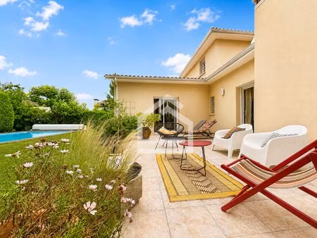 merignac les eyquems - maison de famille avec piscine