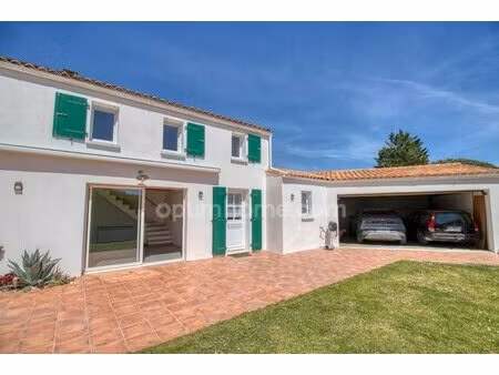 maison familiale avec studios et garages – 180 m² habitables – terrain de 1300 m² –...