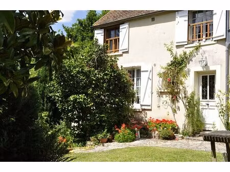 maison 210 m2  6 chambres  2600m2 de terrain dont parcelle constructible