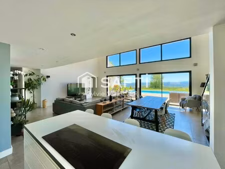 magnifique villa d'architecte contemporaine avec piscine dans un havre de paix