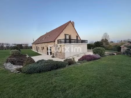 longère de caractère rénovée de plus de 150 ans – 5 chambres  dépendances et jardin sans..