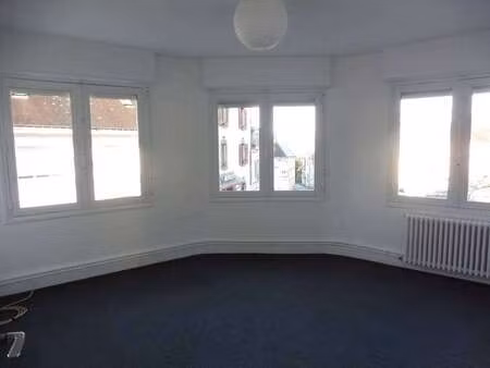 location appartement 4 pièces à languidic (56440) : à louer 4 pièces / 80m² languidic