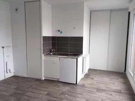 location appartement t1 à saint-brieuc (22000) : à louer t1 / 27m² saint-brieuc