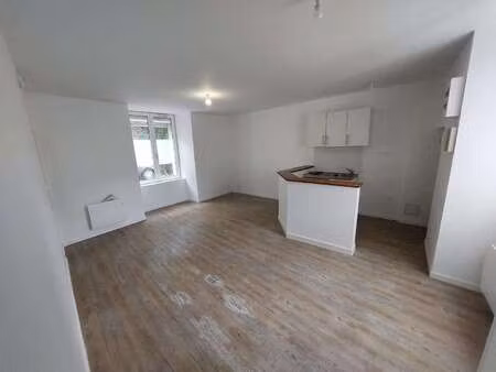 location appartement 2 pièces à angers centre (49000) : à louer 2 pièces / 46m² angers cen