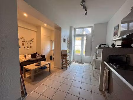 location appartement 2 pièces à laval (53000) : à louer 2 pièces / 44m² laval