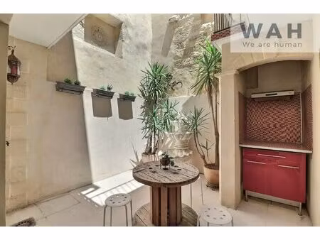 maison de village 7p 156 m2 avec extérieurs et garage à vauvert 30600
