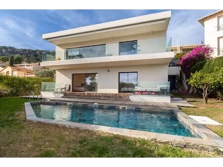 coeur de villefranche-sur-mer  superbe villa moderne avec 6 chambres et vue mer
