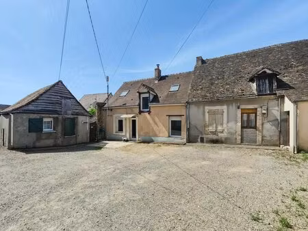 maison de 4 pièces de 75 m² à montfort-le-gesnois