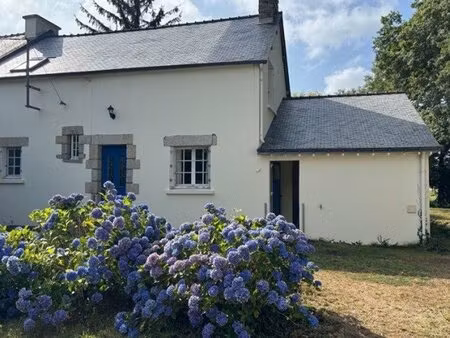 charmante maison en pierre en bon état  vendue meublée !!  174