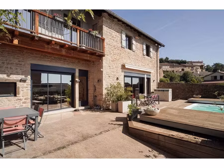 vente maison 10 pièces 289 m² à solutré-pouilly (71960)  580 000 €