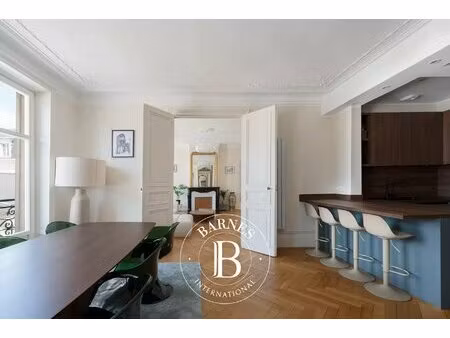 exclusivité – nancy ville-vieille – appartement de caractère rénové à deux pas de la place