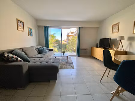 saint-raphaël proche centre 2 pièces vide