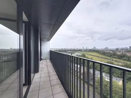 penthouse à louer avec terrasse et 3 chambres   evere (vbe30757)