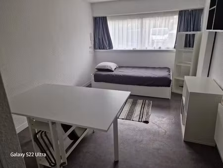 location meublée appartement 1 pièce 20 m² à cergy (95000)  750 €