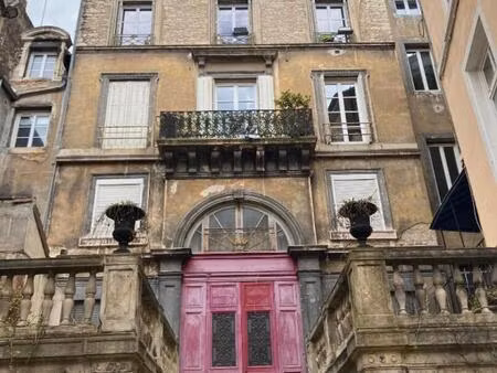 t3 à rénover quai des messageries