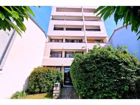 exclusivité - appartement lumineux 3 pièces aux lilas