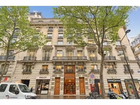 location bureaux 768 m²