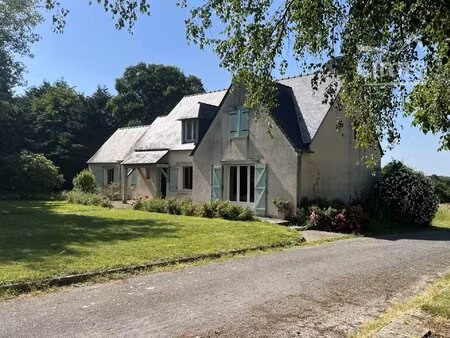 maison de 169 m² sur 11 000 m² de terrain située sur le secteur de abbaretz