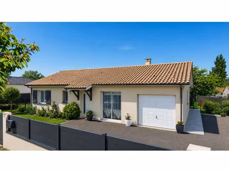 maison 4 pièces - 95 m² - parcelle 650 m² - la lande de fronsac (33240)