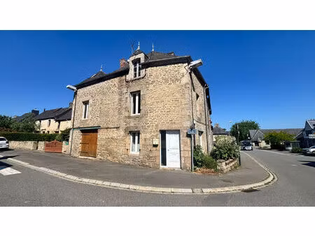 maison de bourg en centre de plumaudan