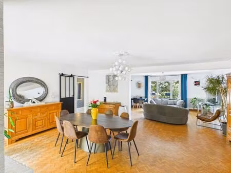 scy-chazelles – maison familiale de 300 m² avec 6 chambres et espace indépendant