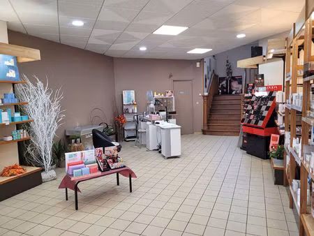 local commercial 133 m²