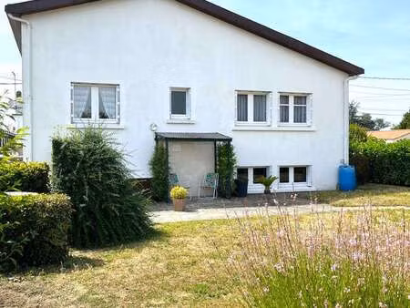 vente maison à luçon (85400) : à vendre / 80m² luçon