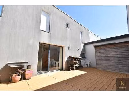 vente maison à nantes (44000) : à vendre / 67m² nantes