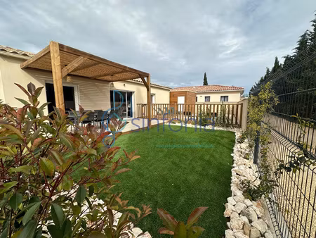 villa neuve de plain-pied avec piscine location vide à l'a