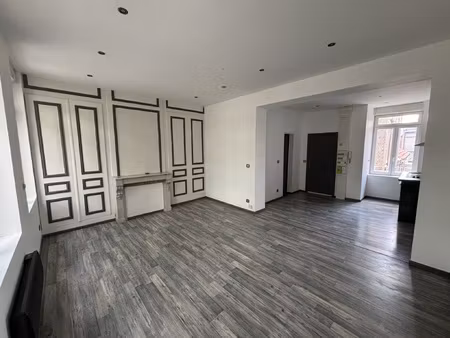 appartement t3 non meublé situé quartier la hotoie / st roch